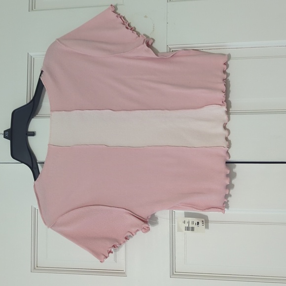 Aeropostale Pink Crop Top - Picture 2 of 4